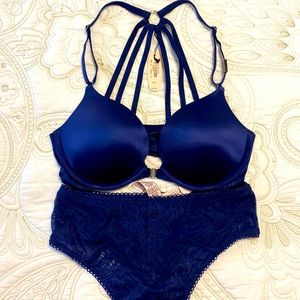NWT Victoria’s Secret push-up bra and lace thong set in 32C  & XS.